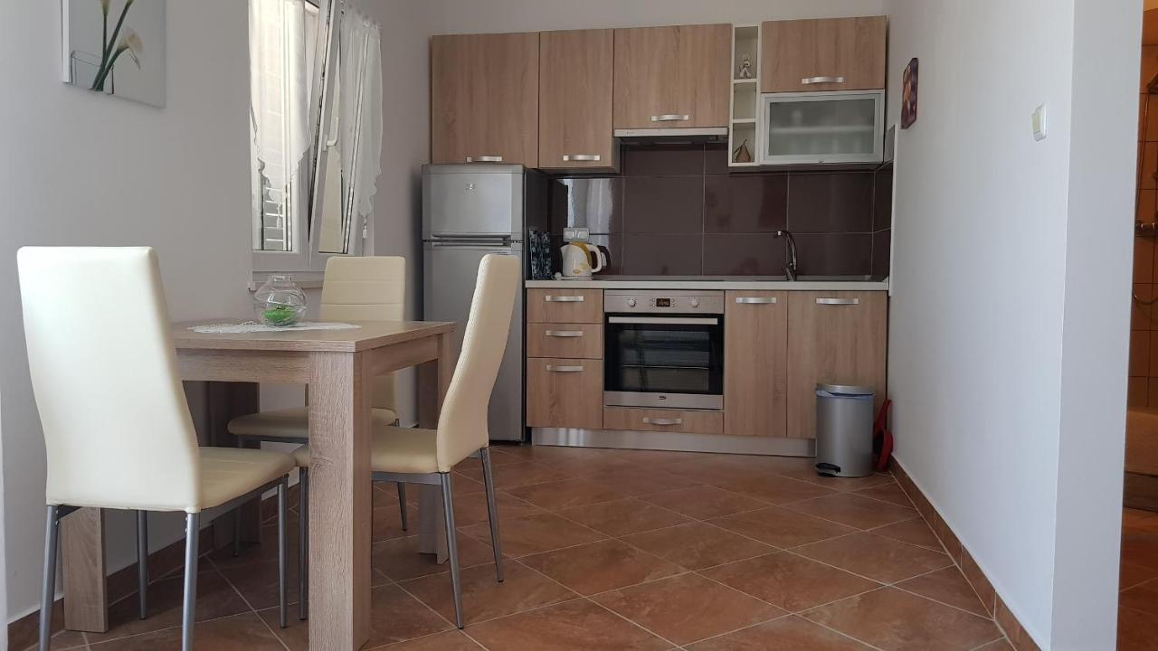 Ruzica Apartments Mirca  Екстер'єр фото