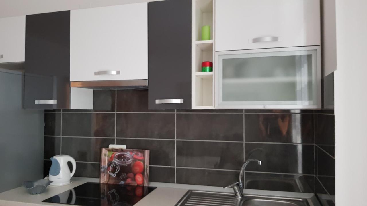 Ruzica Apartments Mirca  Екстер'єр фото