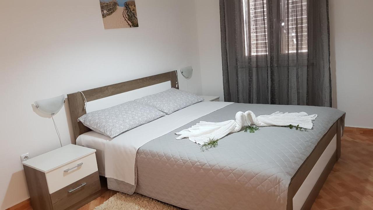 Ruzica Apartments Mirca  Екстер'єр фото